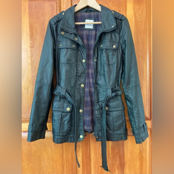 Esprit Jacket - Picture 1 of 4